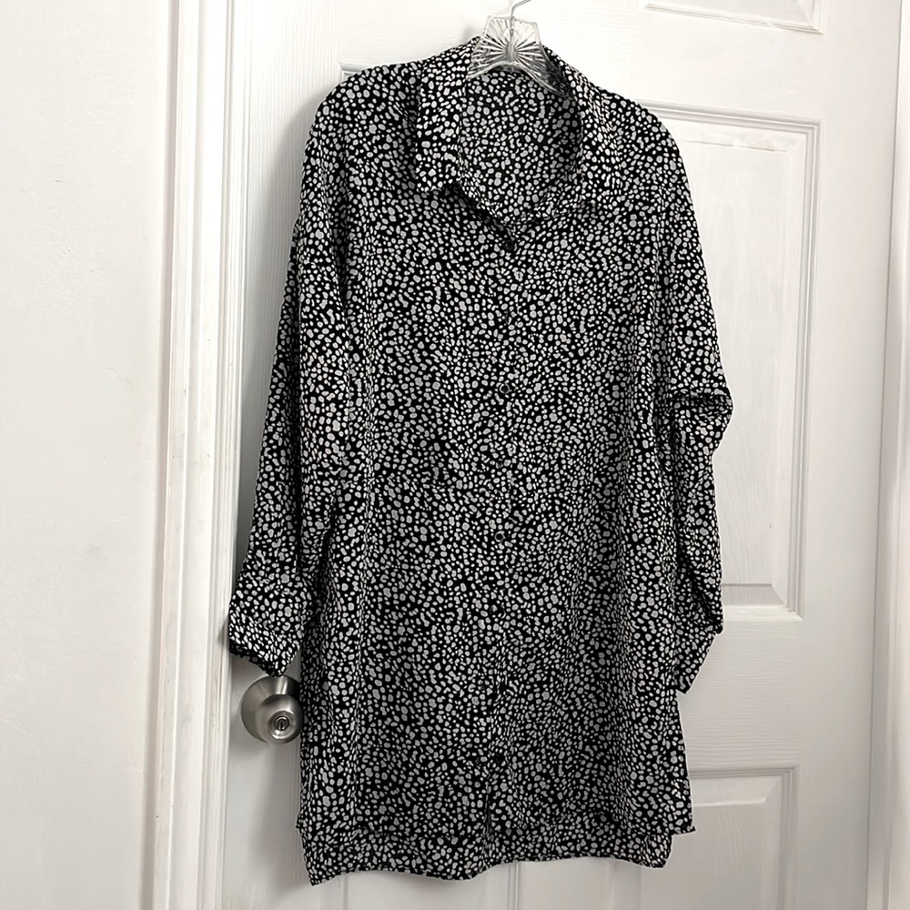 Item #70 Ladies Over-Sized Button-down Blouse